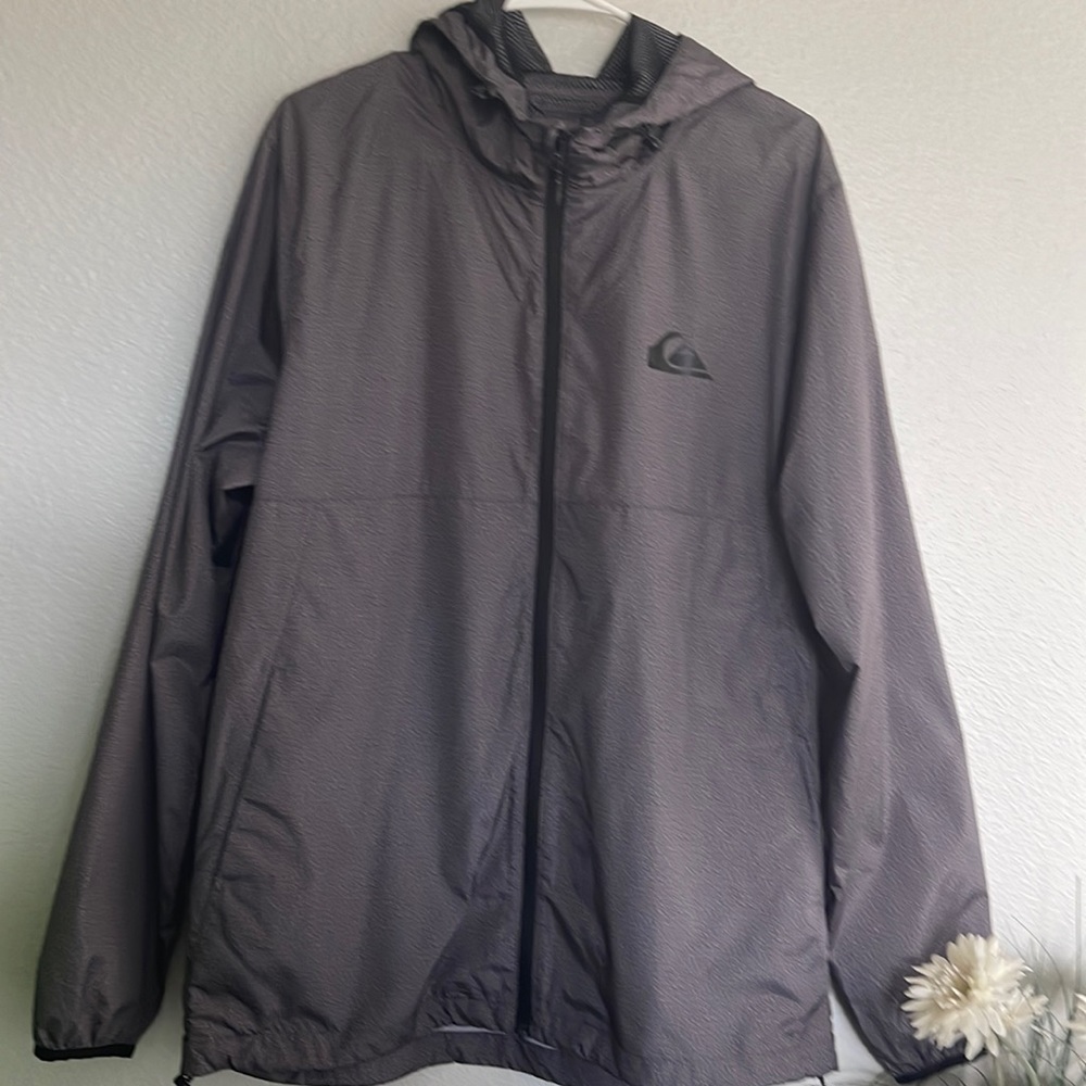 NWT QUIKSILVER GRAY TRACK JACKET SIZE LARGE